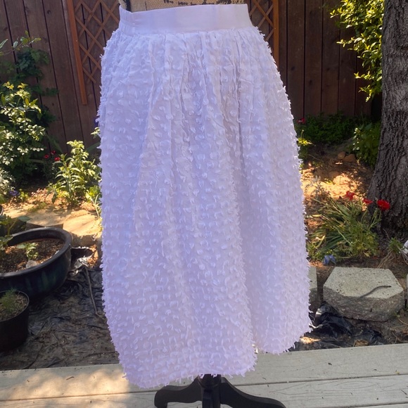 J. Crew white textured skirt—like new - Picture 2 of 7